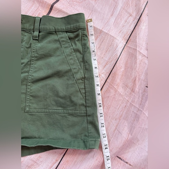 J Crew Women Utility Chino Shorts Size 28 High Waist Safari Beachy Preppy Green - Picture 4 of 8